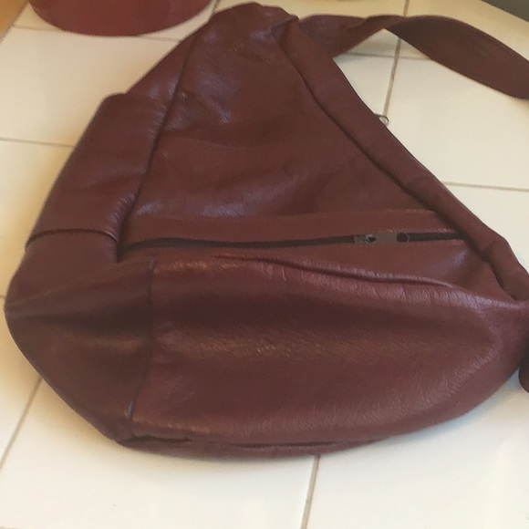Maroon Genuine Leather Roomy Sling Bag - Picture 4 of 5